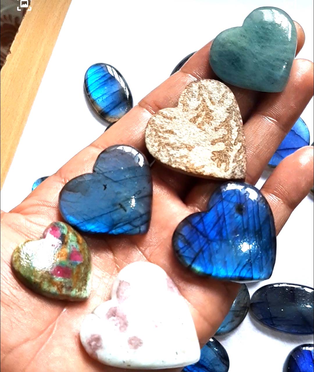 เช่นเดียวกับภาพ