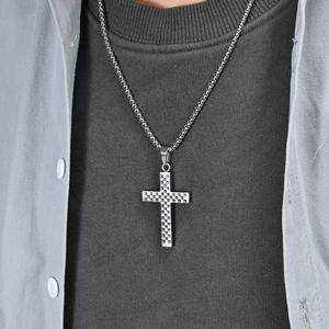Collier pour <span class=keywords><strong>homme</strong></span> en acier inoxydable avec pendentif croix, design hip-hop personnalisé, motif <span class=keywords><strong>blanc</strong></span> et noir, <span class=keywords><strong>chaîne</strong></span> longue, populaire, DZ531 - Product Image 4