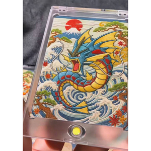 Boîte mystère de cartes métalliques gaufrées Pokémon de haute qualité, créatives, pour fans, jeux de société, boîte de boosters scellée, vente <span class=keywords><strong>en</strong></span> gros - Product Image 2