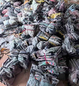 Liquidación Sheines 2026, Lote de <span class=keywords><strong>Vestidos</strong></span> para Mujer, Mezcla de Ropa, Ropa Usada de Marca Surtida al por Mayor, Ropa de Mujer, Stock de Ropa - Product Image 1