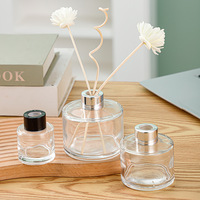 Bouteille vide de diffuseur d'aromathérapie d'huile essentielle Bouteille transparente en verre de diffuseur de roseau avec des bouchons