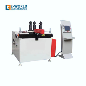 เครื่องจีบมุมโปรไฟล์หน้าต่างอลูมิเนียมอัตโนมัติ CNC พร้อมอุปกรณ์รวมสำหรับการผลิตหน้าต่างและประตู - Product Image 1
