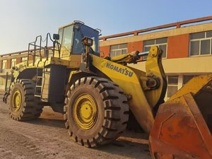 Cargadora de Ruedas Usada Komatsu WA600-6 en Excelentes Condiciones, Máquina Original Japonesa de Alta Calidad, 20 Toneladas, en Venta - Product Image 4