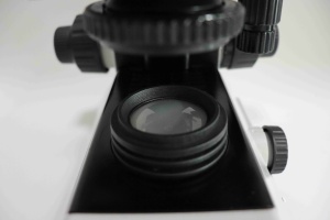 多目的ハロゲンランプ照明光学検査複合双眼顕微鏡を教える低価格医療研究所 - Product Image 3