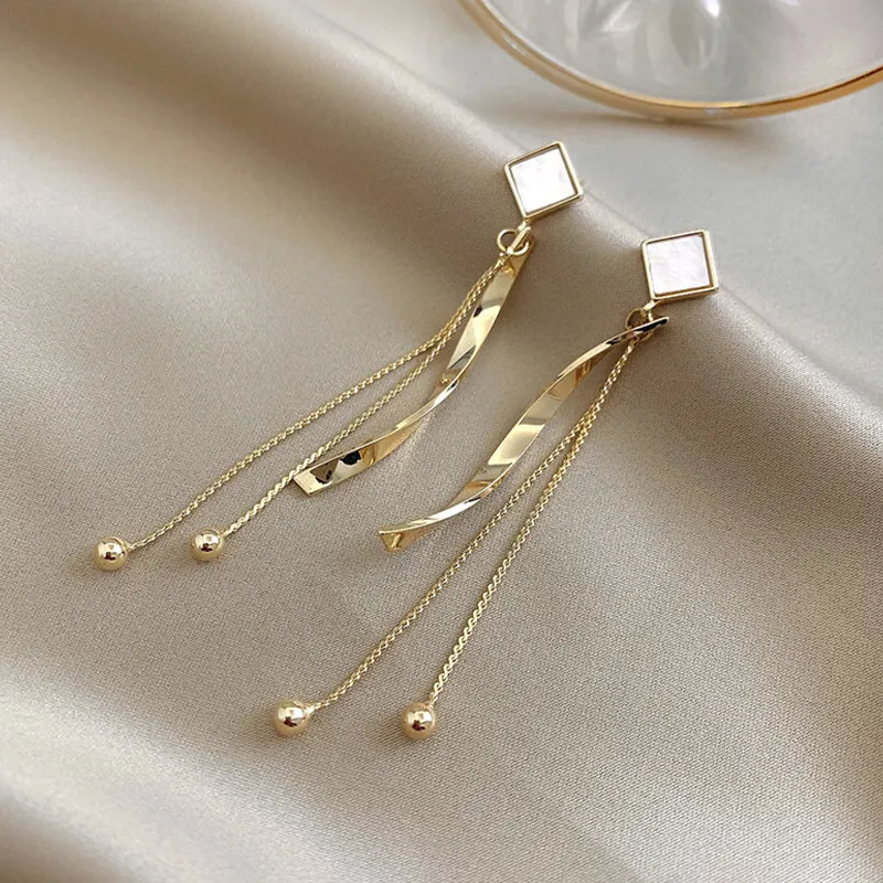 Vintage Perle Quaste Ohr wickel Crawler Ohrringe für Frauen Party Mode lange hängende Tropfen Ohrringe Hochzeits schmuck