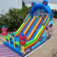 Château gonflable avec toboggan et souffleur pour enfants et adultes à vendre