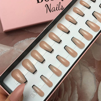 Boîte d'emballage pour faux ongles, personnalisée en usine en Chine, vide, à fermeture magnétique, en carton rigide recyclable, avec gaufrage et pelliculage mat