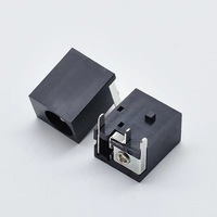 Vente directe d'usine Prise d'alimentation CC DC044-2.0-Fer 3 broches Femelle Rectangle Broche Boîtier PBT pour PCB RoHS