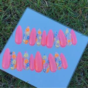 Ensemble de démarrage estival - Taille S (Seul un exemplaire disponible) Mesure de la taille de la main requise - Product Image 2