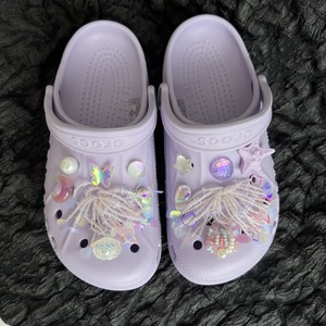 2026 New Style Women's Resin Shoe <strong>Charms</strong> Beautiful Iris Flower Colorful Flower Cluster Butterfly Bead Chain Decoration - Product Image 4