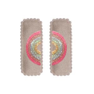 Lot de 2 pinces à cheveux géométriques mignonnes en tissu arc-en-ciel pour enfants, style coréen, petite taille, idéal pour les fêtes - Vente chaude - Product Image 3