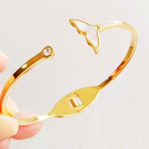 Gioielli alla Moda, <span class=keywords><strong>Bracciale</strong></span> a Coda di Sirena in Acciaio Inossidabile 316L Placcato <span class=keywords><strong>Oro</strong></span> 18K PVD, <span class=keywords><strong>Bracciale</strong></span> a Coda di Balena con <span class=keywords><strong>Madreperla</strong></span> per Donne - Product Image 2