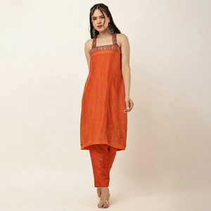 Vestido casual naranja sin mangas con tirantes, cuello cuadrado, estilo occidental, con lentejuelas y cuentas bordadas, para primavera. - Product Image 1