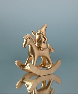 Resina adorna la estatua con lindos caballeros y enanos montando caballos. Un regalo de Gnomo para los amantes de los caballos Artesanías de resina - Product Image 2