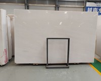 Dalle de marbre blanc cristal du Vietnam en pierre blanche importée naturelle chaude pour la conception de comptoir