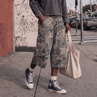 Pantaloncini Cargo da Uomo con Logo Personalizzato, Stile Woodland Camo, con Passanti per Cintura, Chiusura a Bottone, Lavaggio Sbiadito, Lunghezza Sotto il Ginocchio, Stile Denim Baggy