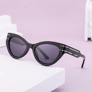 Lunettes de soleil œil de chat ZS-98166 pour femmes, verres PC UV400, style Instagram, monture noire, protection solaire classe 2, origine Taizhou, emballage en boîte - Product Image 3