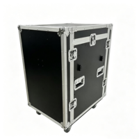 Flight case OEM 12U antichoc sur roulettes pour Midas M32R et amplificateurs, avec 2 tables DJ et 4 loquets de sécurité
