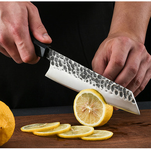 Cuchillo <span class=keywords><strong>de</strong></span> <span class=keywords><strong>cocina</strong></span> Kiritsuke japonés hecho a mano profesional <span class=keywords><strong>de</strong></span> 7 pulgadas, cuchillo <span class=keywords><strong>de</strong></span> Chef <span class=keywords><strong>de</strong></span> acero revestido <span class=keywords><strong>de</strong></span> 3 capas <span class=keywords><strong>de</strong></span> alto carbono - Product Image 5