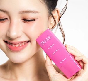 Etrun Alisa ครีมกันแดดน้ำหนักเบาสไตล์เกาหลีฉลากส่วนตัว SPF 50ทรงพลัง PA ++++ ปกป้องทุกสภาพผิวสำหรับผิวสีดำ - Product Image 4