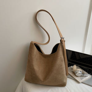 थोक हॉट सेल सूट बैग समायोज्य स्ट्रैप बड़ी क्षमता महिला आकस्मिक कंधे बैग - Product Image 6