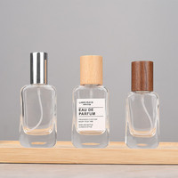 Precio de Fábrica, Botella de Perfume Cuadrada Vacía de 20ml, 35ml, 50ml, Recargable, de Vidrio, con Tapa de Madera de Nogal/Haya