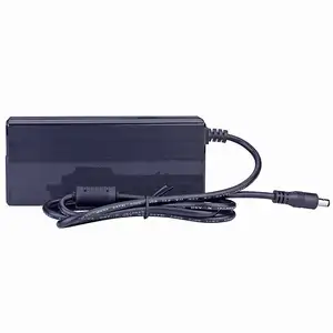 90 W tragbares ladegerät 17 S 51 V 54,4 V Desktop-Batterieladegerät DC 60 V/61,2 V/62,05 V 1,5 A für LiFePO4 Batteriepack