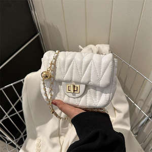 Nouveau sac à bandoulière pour femme, style simple, sac carré de créateur célèbre - Product Image 3