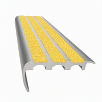 Profilés de marche d'escalier en aluminium modernes et commerciaux pour extérieur, pour la sécurité des escaliers, en stock en gros