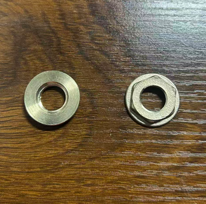 Tuerca Hexagonal de Latón Roscada BSPP de 1/4\" y Brida para Accesorios - Product Image 3