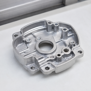 Fabricant de couvercles de machines en aluminium moulé sous pression sur mesure OEM pour la protection des équipements industriels - Product Image 1