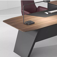 Meubles de bureau modernes de haute qualité, bureau de direction en noyer pour PDG, table de bureau pour le bureau