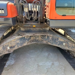 Excavatrice sur chenilles Doosan DX220 d'occasion, faible nombre d'heures de fonctionnement, d'origine coréenne, 20 tonnes, pour travaux de construction moyens, à vendre. - Product Image 6