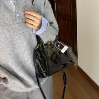 Sac à bandoulière géométrique en PU, style vintage, avec fermeture éclair, doublure en polyester, élégant et tendance
