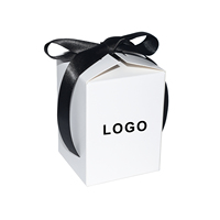Schwarze Logo-Prägung Hochzeits-Süßigkeiten-Geschenk-Snacks-Gelee-Keks-Verpackung Maßgefertigte Weiße Karton-Schokoladenbox Mit Schwarzen Schleifen