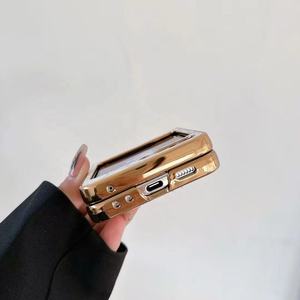 <span class=keywords><strong>Coque</strong></span> de téléphone <span class=keywords><strong>avec</strong></span> logo de style designer de luxe <span class=keywords><strong>avec</strong></span> étui de support pour <span class=keywords><strong>Samsung</strong></span> Z Flip 3 4 5 <span class=keywords><strong>coque</strong></span> de protection pour téléphone portable de marque - Product Image 6