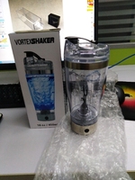 Vente chaude Tornado Mixer Mug SHAKER Electric Protein Shaker Self Mixing Mug