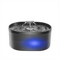 Fontaine à eau automatique USB pour chien de 2,2 L, design moderne, distributeur d'eau portable pour animaux de compagnie, bol en plastique pliable anti-fuite