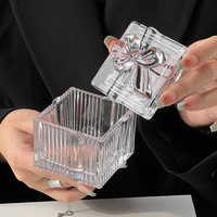 Boîte à bijoux en verre transparente en forme de cœur, écologique, recyclable, style européen, décor vintage en relief, contenant de bougie pour la maison