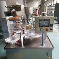 Machine de remplissage et de scellage de capsules de café en pâte liquide à pompe rotative entièrement automatique