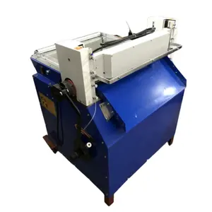 Rouleau de papier de film pvc de haute qualité à la machine de découpe de feuilles équipement de découpe de bande de caoutchouc pour machine de découpe de courroie en caoutchouc CNC