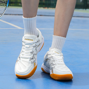 Chaussures de badminton professionnelles MNV OEM blanches pour hommes et femmes, chaussures de pickleball et de <span class=keywords><strong>handball</strong></span> en PU avec doublure en mesh pour les sports décontractés - Product Image 6