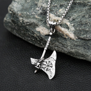 Collar con colgante de acero inoxidable Viking Tomahawk de Yunnique, joyería de moda para hombre, diseño de calavera, estilo nórdico - Product Image 1