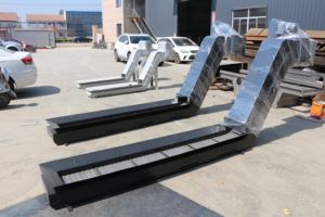 Sistema di Trasporto Automatico per Trucioli CNC con Nastro a Catena in Acciaio Rinforzato - Product Image 2