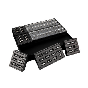 Outil de sélection et de conception de bagues ultime 1440 combinaisons avec 40 pierres et 36 bagues classiques - Product Image 2