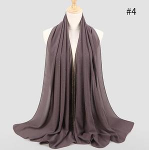 Vente en gros de hijabs musulmans élégants et décoratifs pour femmes, en mousseline de soie, 180*70CM, avec cristaux - Product Image 6