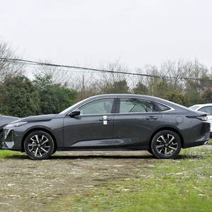 Bon marché <span class=keywords><strong>Voiture</strong></span> compacte à essence Changan de haute qualité Moteur 1.5T <span class=keywords><strong>Voiture</strong></span> à essence 170HP Changan Eado en stock - Product Image 4