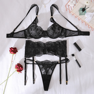 Set Sexy da donna Set di mutandine perizoma da donna intimo costumi esotici in pizzo trasparente reggiseno mutandine Lingerie donna - Product Image 6