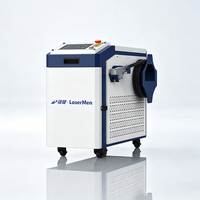 Nettoyeur laser à fibre mini 3000W, remplace le sablage et le nettoyage chimique pour l'élimination de la rouille, de l'huile et des couches d'oxyde sur les métaux, usage industriel