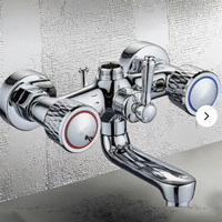 Robinet de lavabo mural extensible et rotatif à eau froide unique